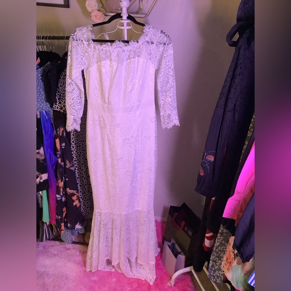 White‎ Lace NWOT Embroidered Maxi Dress Large fitted